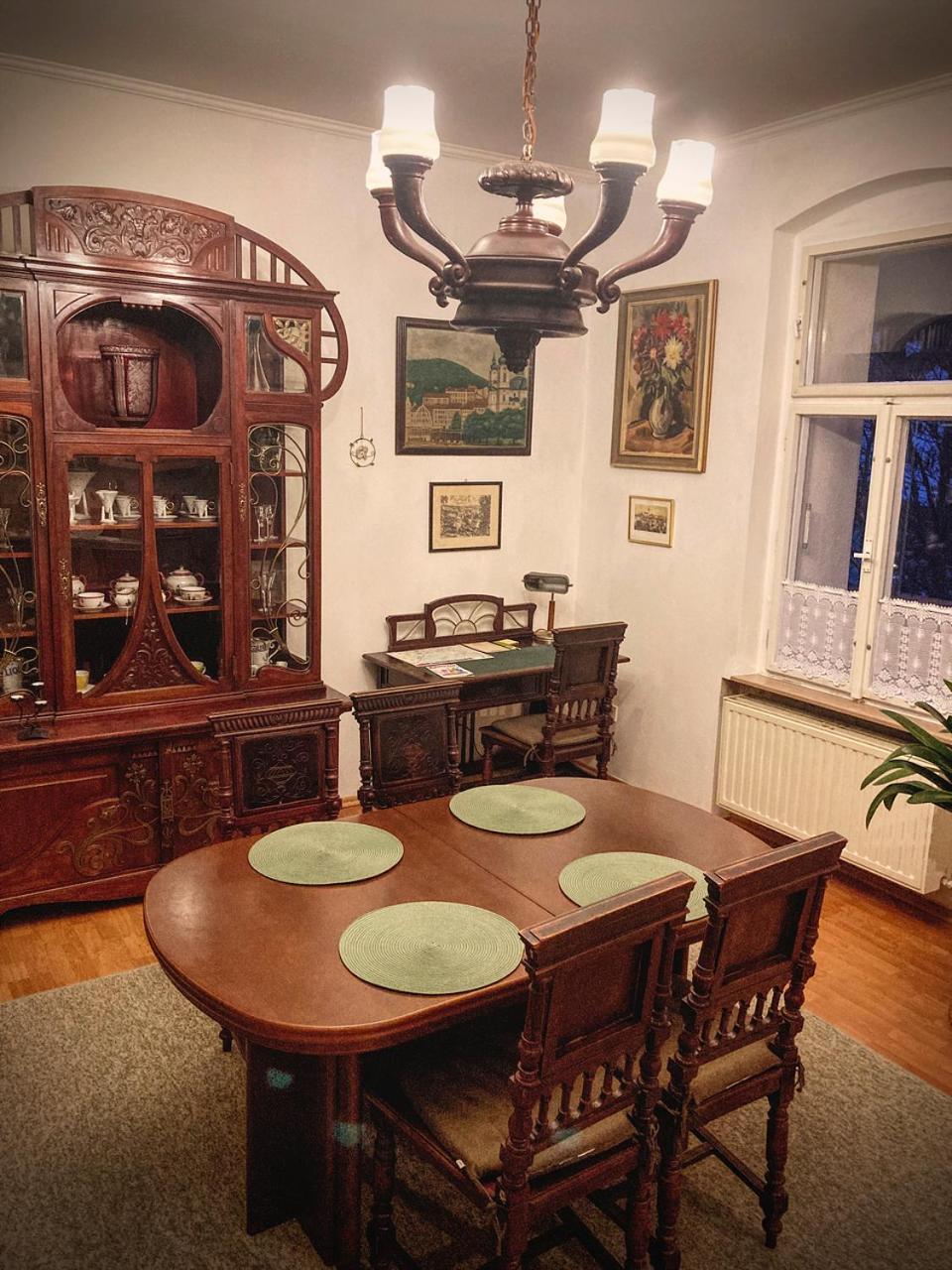 Vila Historica Karlsbad Buitenkant foto